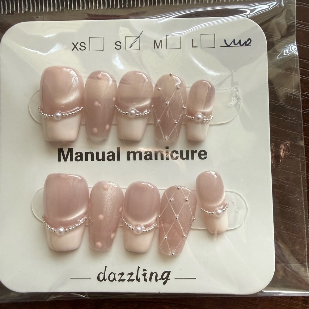 Assorted Press on Nail Sets - Bundle of 12 - Picture 14 of 15